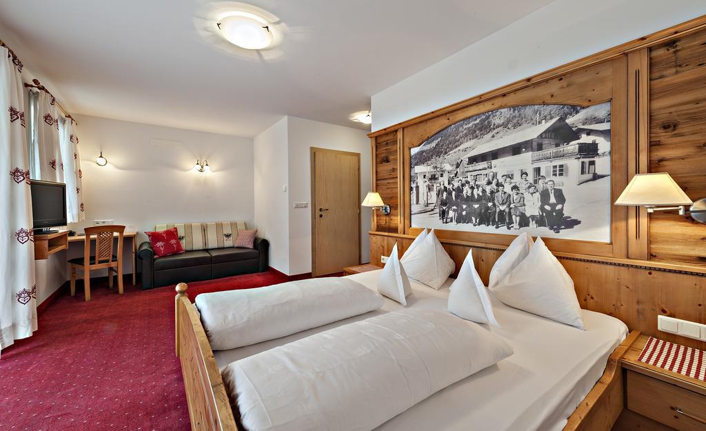 Hotel Pfandleralm San Martino in Passiria Habitación foto