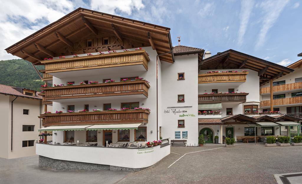 Hotel Pfandleralm San Martino in Passiria Exterior foto